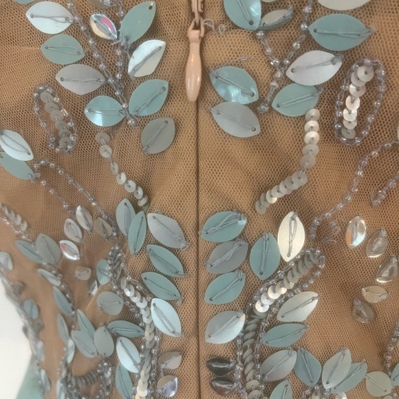 Gianni Bini- Kayla Beaded Dress, Size 6 - Picture 4 of 10